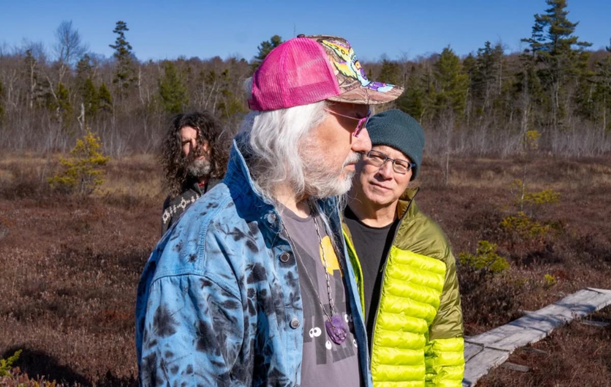 Dinosaur Jr. anuncia novo álbum “There Near"; veja clipe do single de estreia